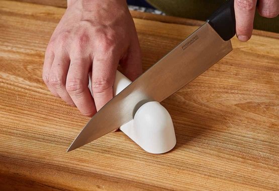 Seznamte se s různými technikami broušení nožů